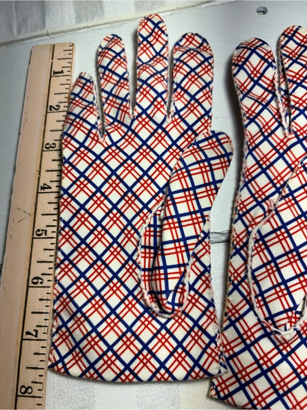 Vintage Patriotic Plaid Party Gloves - Red, White & Blue